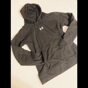 Under armor hoodie (medium)